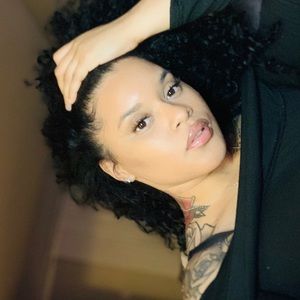 Meet your Posher, Oceana